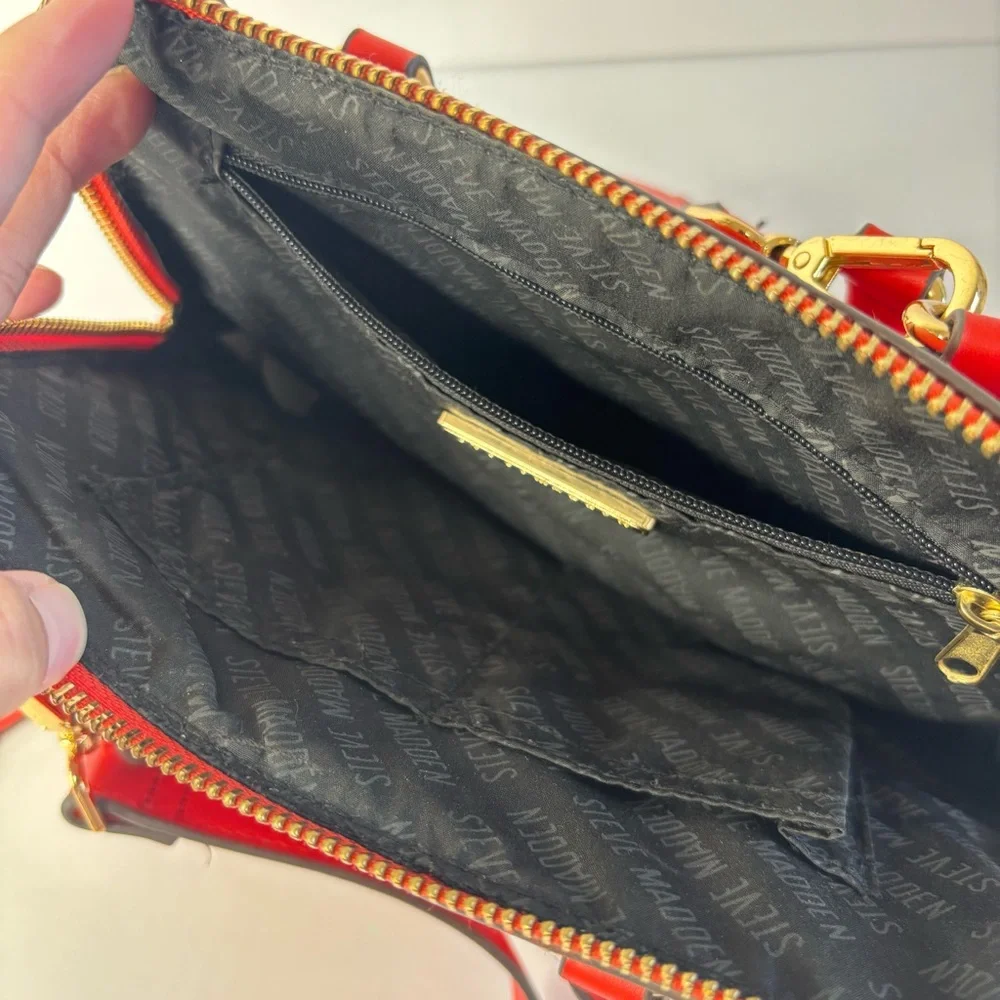 Steve Madden Satchel Messenger Crossbody Bag Crimson Red PU Leather Gold‎ Accent